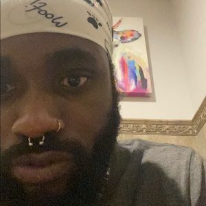 Meet your Posher, Gregory